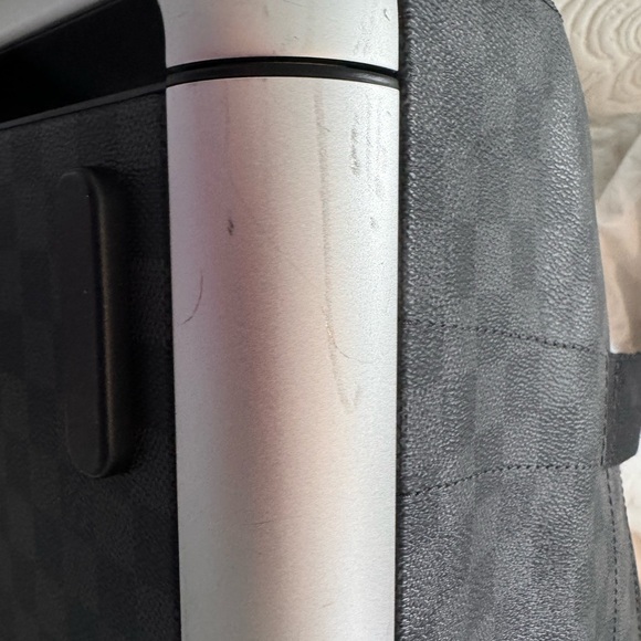 Louis Vuitton Damier Graphite Horizon Duffle 65 bag. - Picture 12 of 16